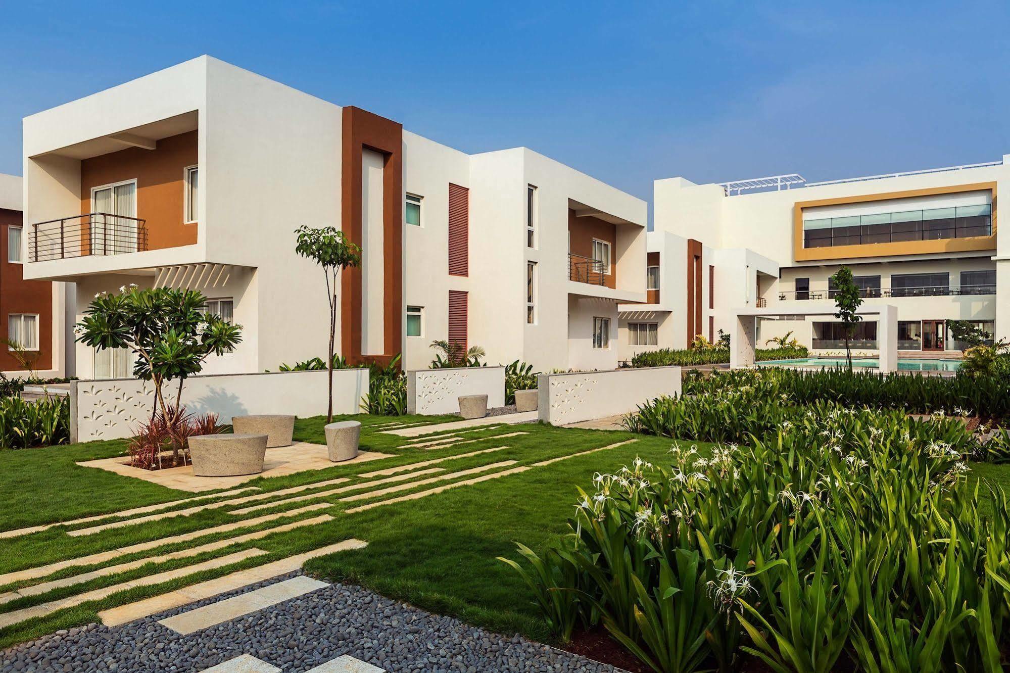 Confluence Banquets And Resort Mahabalipuram Exterior foto